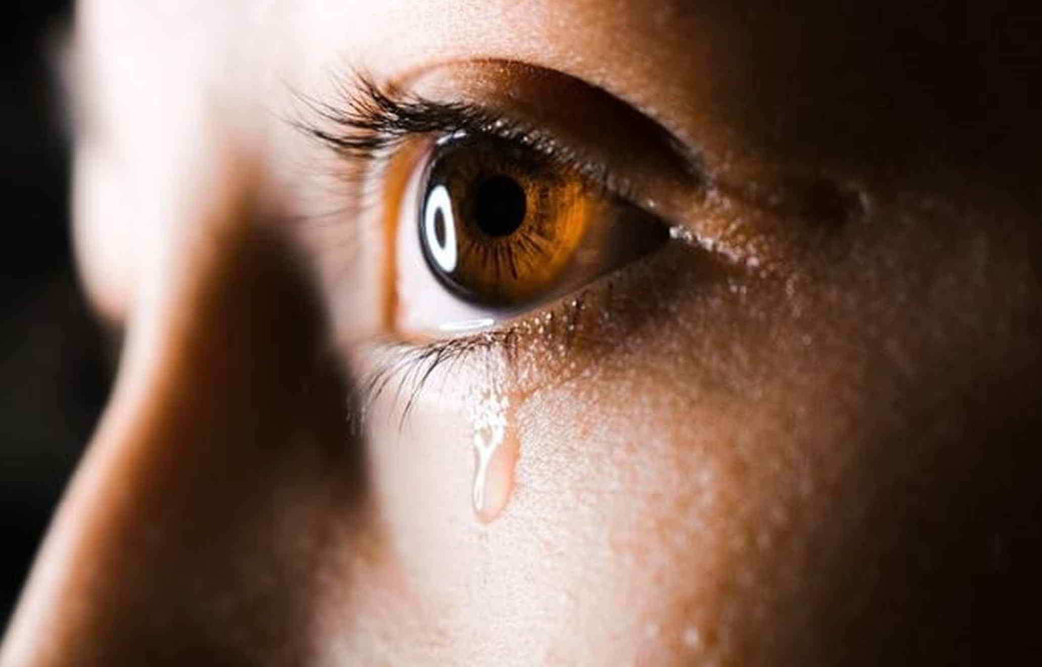 A depressão tem sido associada à perde de células do cérebro - Depressão pode elevar propensão a Alzheimer...