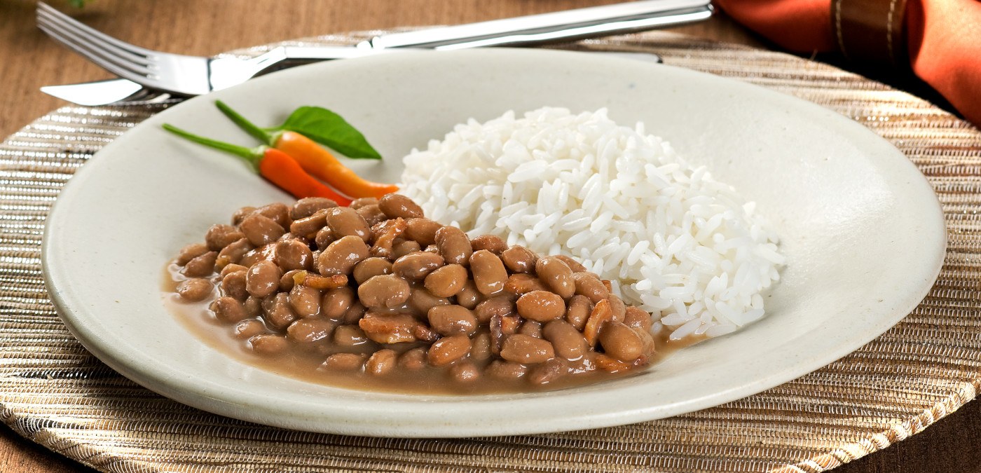 Coma arroz com feijão sempre, diz a endocrinologista - Parece ordem de mãe, mas é dica de emagrecimento...