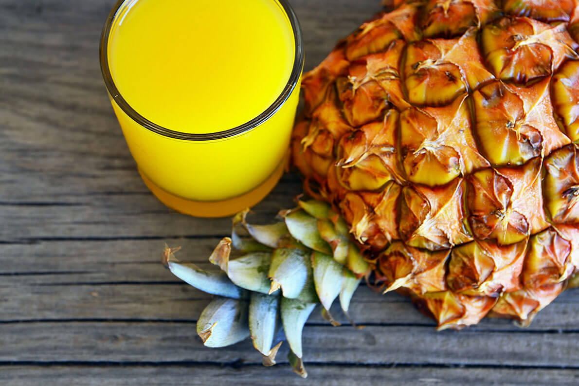 Suco de casca de abacaxi - Sugestão escolar de maneiras de se aproveitar...