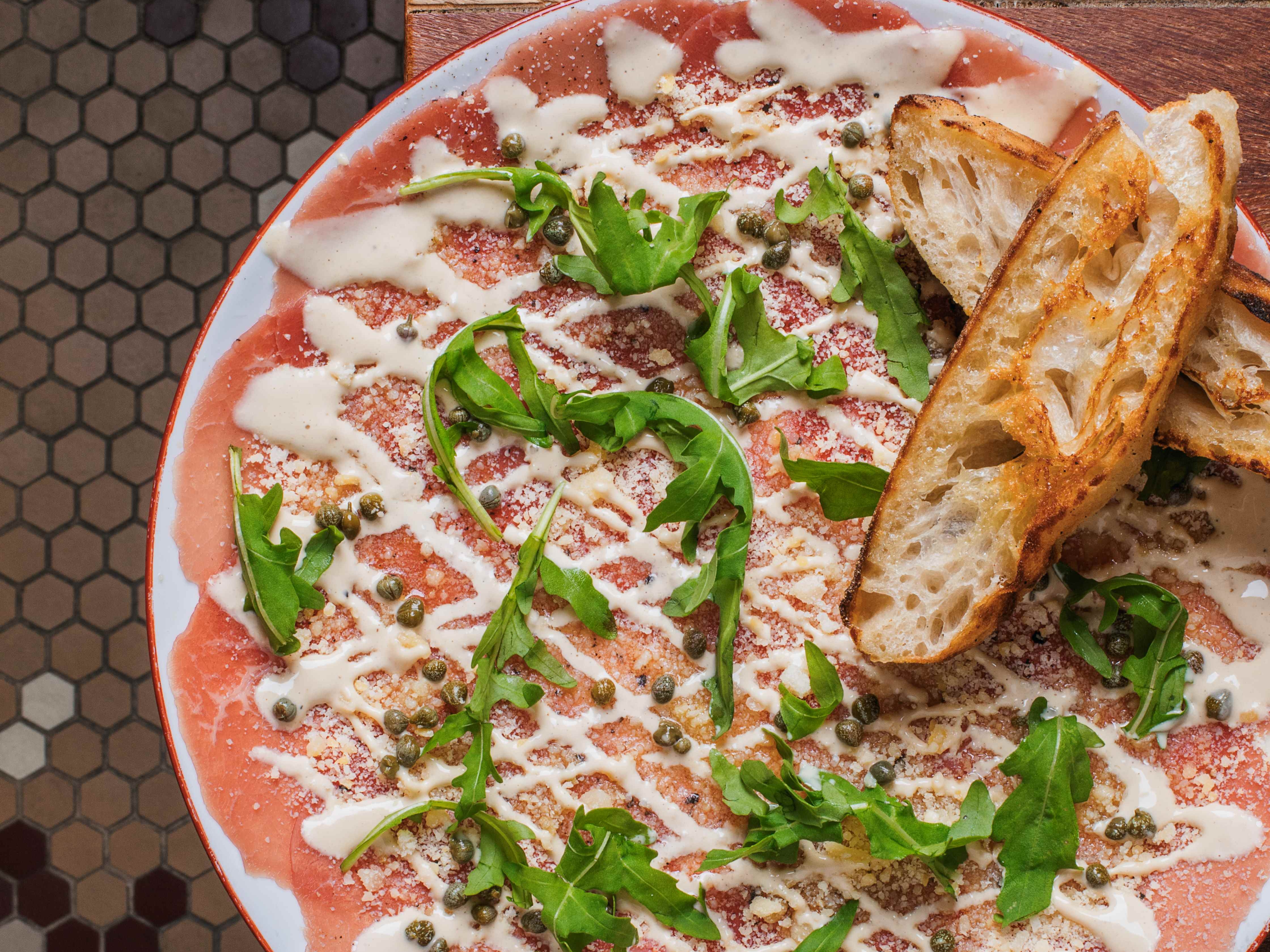 Receita de Carpaccio Agridoce: A Combinação Perfeita de Texturas e Sabores