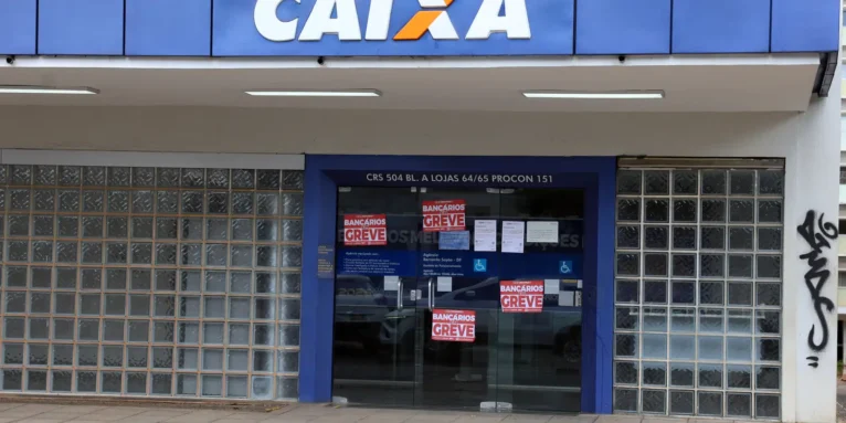 TST determina reajuste de plano de saúde e fim da greve da Caixa