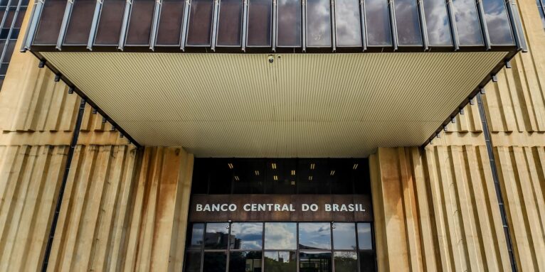 BC reduz projeção de crescimento da economia para 1,8%