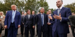 Trump anuncia autorregulação da IA por bigtechs em meio a temor social
