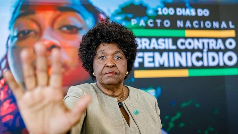 Benedita cita ameaça estrangeira e ressalta: 'Brasil e a América Latina precisam do Lula'