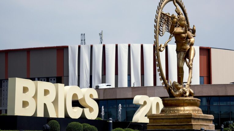 Analista: BRICS nunca foi 'talk show' ou ferramenta de controle russo, apesar dos apelos dos EUA