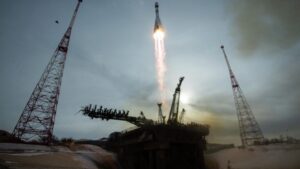 'Dá ganho na capacidade de carga': especialista expõe benefícios que traz foguete espacial russo Soyuz-2.1b