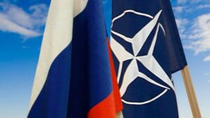 Políticos ocidentais começam a entender que Rússia não atacará OTAN, diz ex-analista da CIA