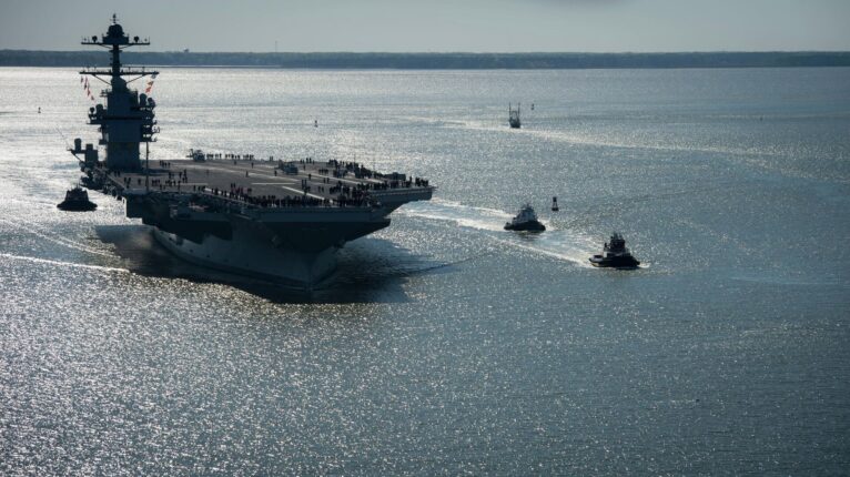 Marinha dos EUA alerta para risco de falha mecânica catastrófica em novo navio de guerra