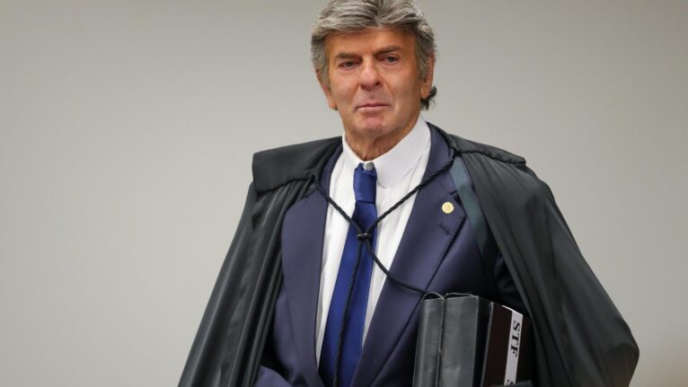 Fux assume ação que pede registros de Viviane Barci e Vorcaro no Senado após impedimento de Moraes
