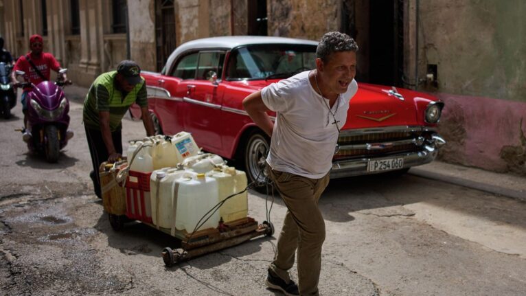 Cuba flexibiliza economia, mas sanções e falta de recursos ainda limitam impacto das reformas