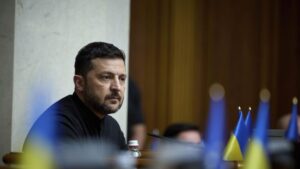 'Principal iniciador do conflito': analista da CIA revela quem controla líder ucraniano