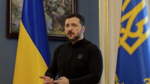 Luciano Huck viajou em avião de Daniel Vorcaro para entrevistar Vladimir Zelensky, diz mídia