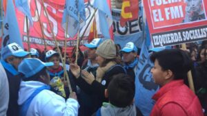 Argentina enfrenta uma 'revisão crucial' do acordo alcançado com o FMI, diz analista