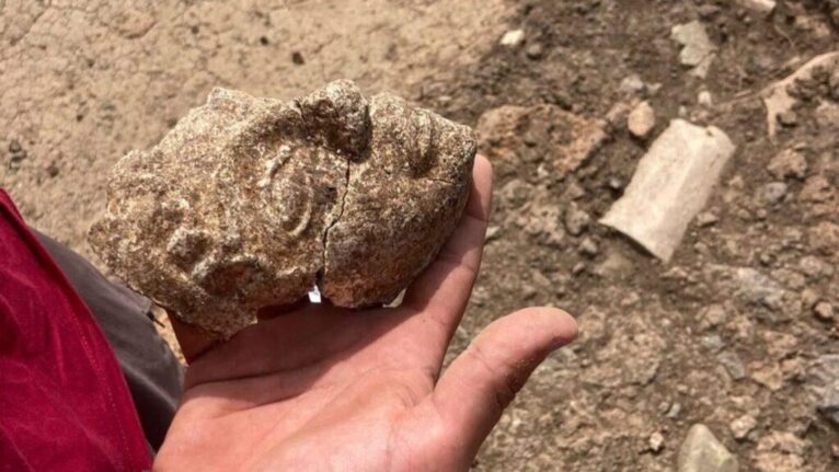 Como eram os deuses antigos? Rosto da deusa etrusca Uni é encontrado na Itália (FOTOS)