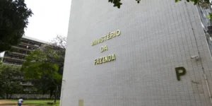 Governo reduz projeção do PIB para 2% em 2026 e 2,3% em 2027