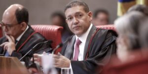 Presidente do TSE reclama de interferência em decisões da Corte