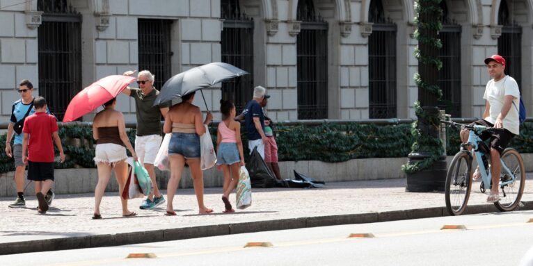 Inmet emite alerta de grande perigo para calor no fim de semana