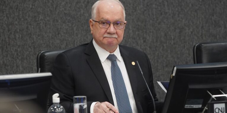 Fachin cria regra para evitar direcionamento de processos no STF