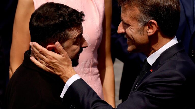 Político finlandês critica Macron e acusa França de agir com irresponsabilidade na Ucrânia