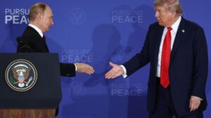 Trump anuncia acordo com Putin para fornecimento de mais de 4,8 milhões de toneladas de diesel russo