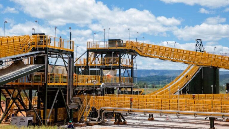 Brasil Soberano já disponibilizou R$ 116 bilhões para apoiar exportadores e setores estratégicos