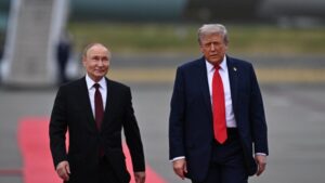 Diálogo entre Trump e Putin evita maiores escaladas, mas aproximação segue limitada, diz analista