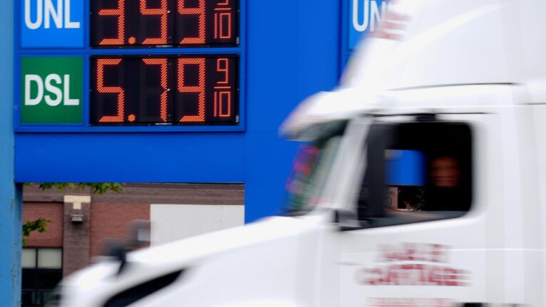 Acordo do diesel evidencia interesses comuns entre EUA e Rússia, diz analista
