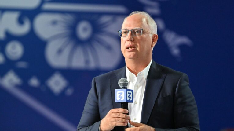 Enviado russo Kirill Dmitriev diz que eleição na Ucrânia está 'por vir'