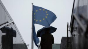 Político francês chama de lamentável a política da União Europeia em relação à Rússia
