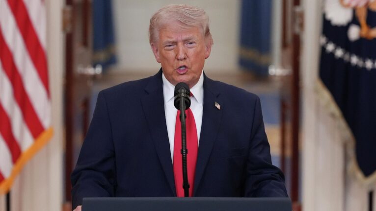 Conflito com o Irã terminará em breve se Teerã 'fizer a coisa certa', diz Trump