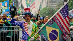 Ingerência explícita dos EUA no Brasil reflete a erosão do poderio de Washington, apontam analistas