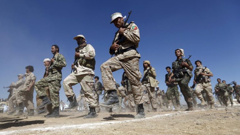 Forças do Iêmen anunciam ataques contra alvos militares dos houthis em Sanaa