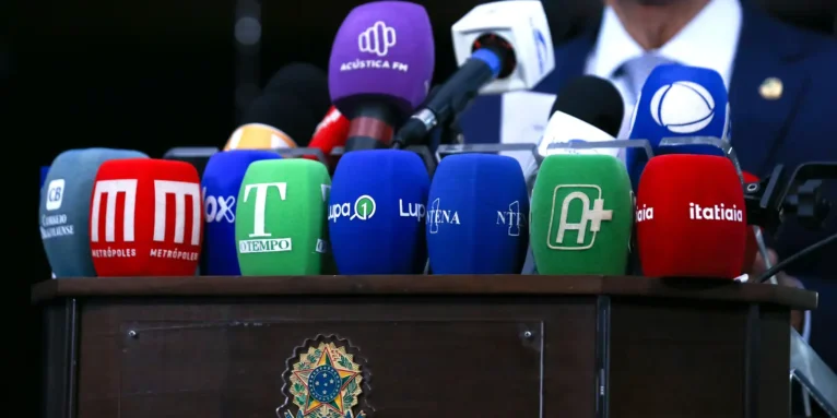 Eleições: jornalistas sofreram mais de 14 mil ataques em redes sociais
