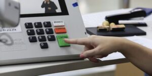 Candidato vence no 1º turno se ganhar mais de 50% dos votos válidos