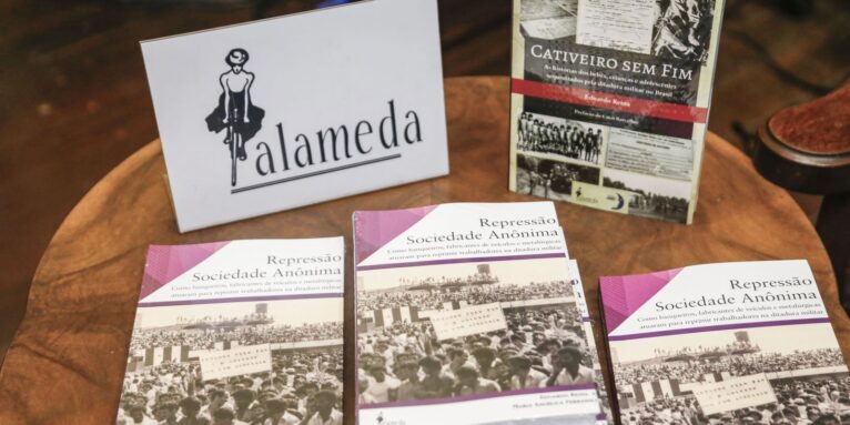 Livro conta como montadoras ajudaram a manter ditadura no Brasil