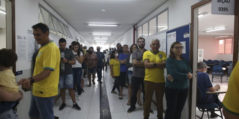 Prazo para propaganda eleitoral paga na imprensa termina nesta sexta